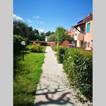 Ristrutturato, Con Patio, 6 Posti * San Teodoro (Sardinia)